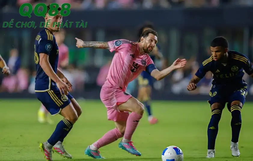 Messi cùng các đồng đội nhận thất bại ở hai trận gần nhất gặp Vancouver Whitecaps Messi cùng các đồng đội nhận thất bại ở hai trận gần nhất gặp Vancouver Whitecaps